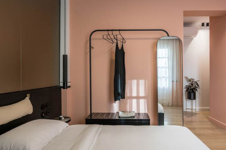 Room 28 of 54