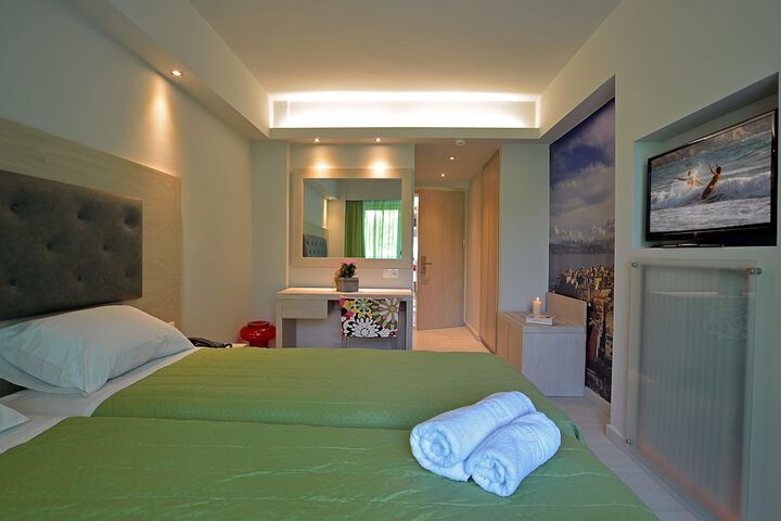 Room 15 of 123