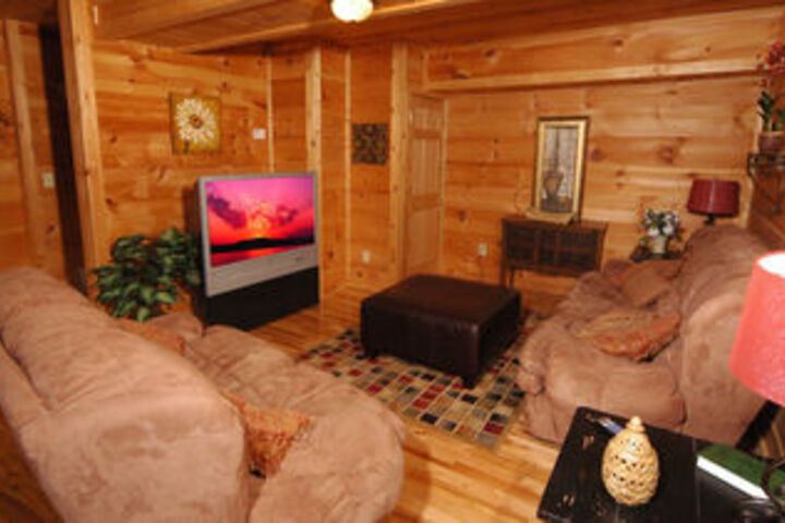 Room 8 of 9
