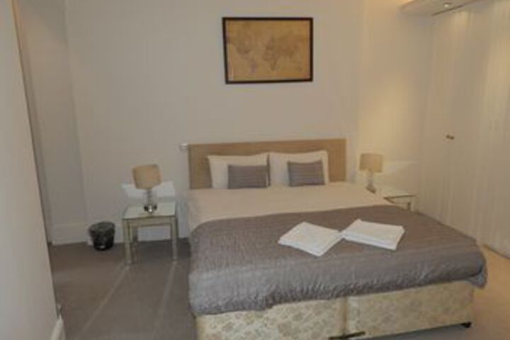 Room 12 of 31