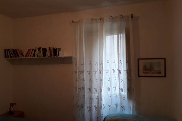 Room 9 of 20
