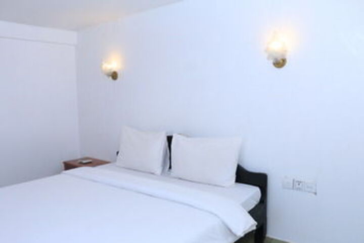 Room 42 of 75