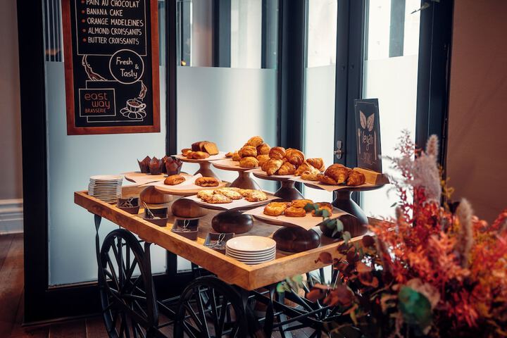 Breakfast/Coffee Service 55 of 108