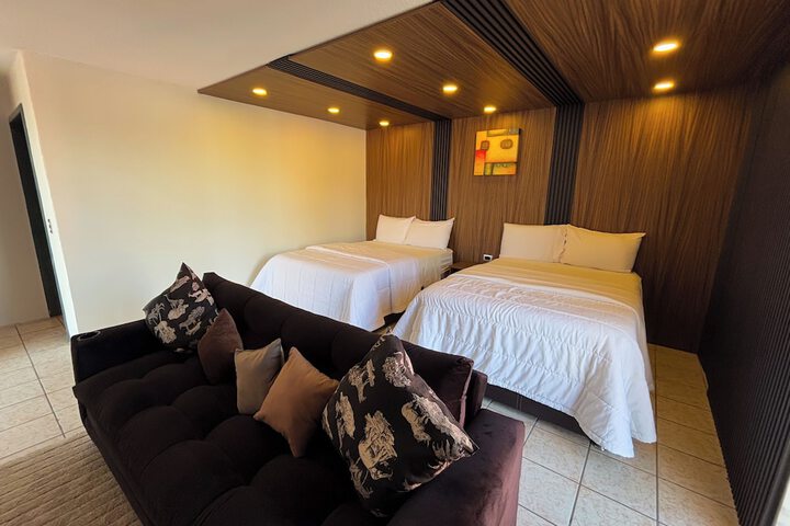Room 21 of 50