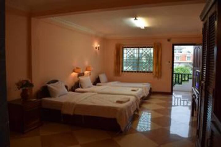 Room 16 of 22