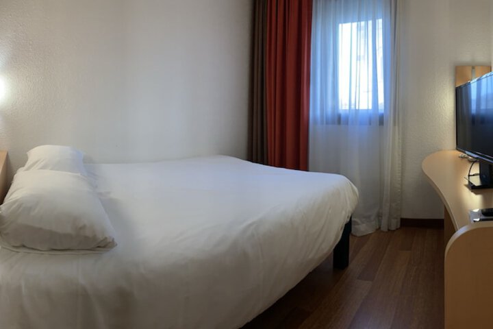 Room 9 of 78