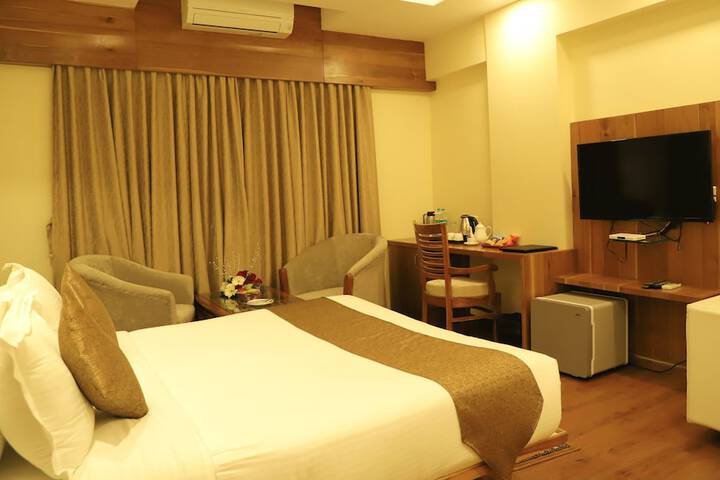 Room 34 of 86