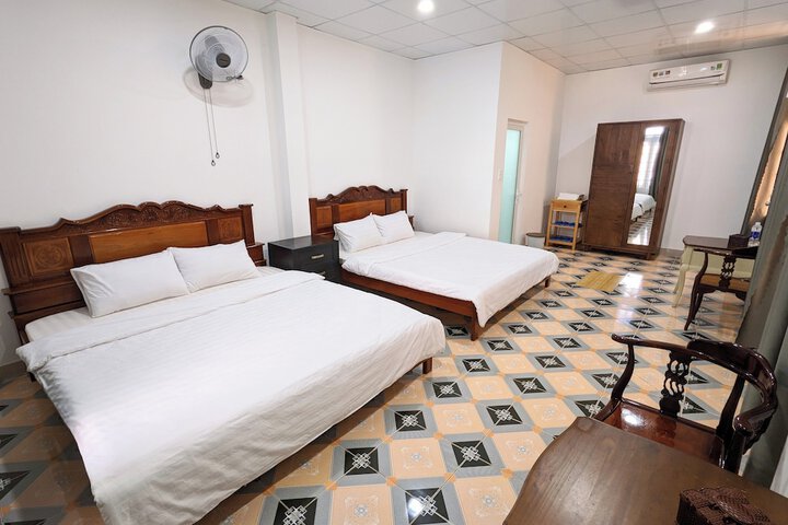 Room 8 of 56