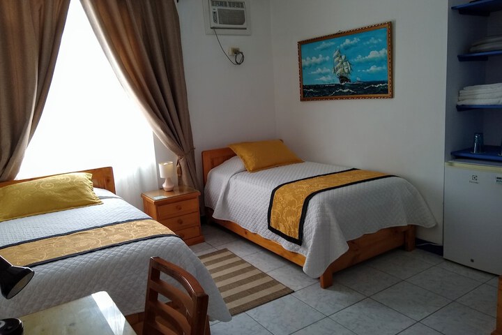 Room 18 of 76