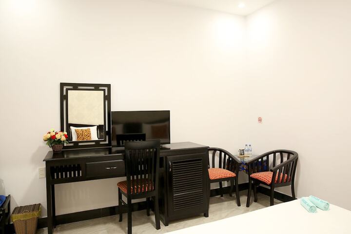 Room 12 of 84