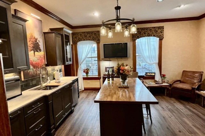 Breakfast area