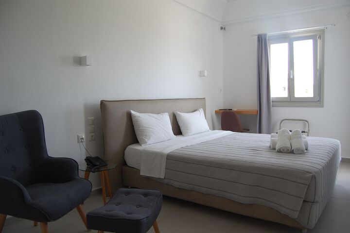 Room 10 of 84