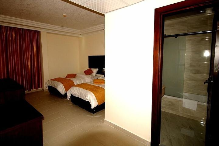 Room 16 of 78