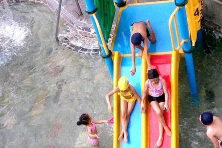 Pool Hotel