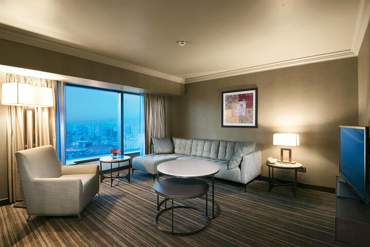 Room 98 of 243