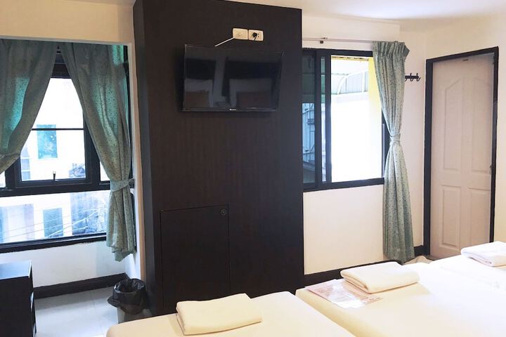 Room 29 of 44