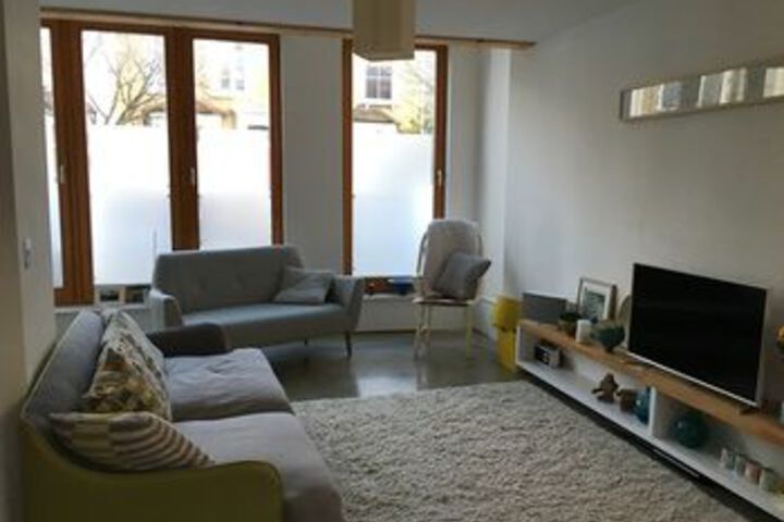 Room 10 of 13