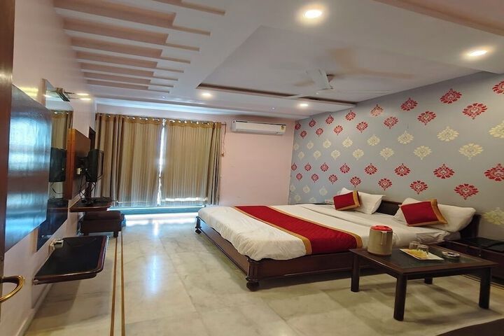 Room 10 of 45