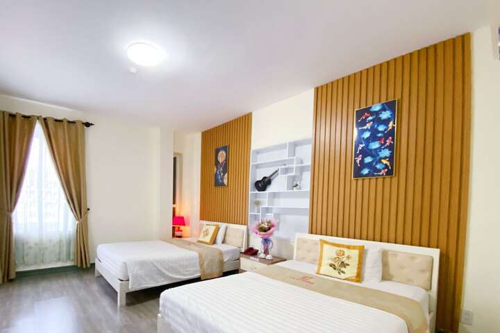 Room 9 of 22