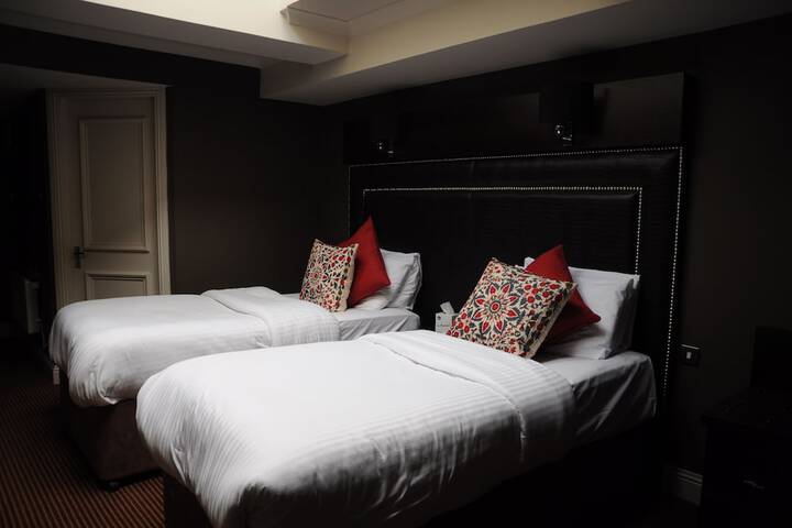 Room 18 of 68