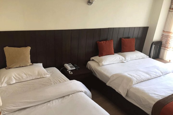 Room 8 of 15