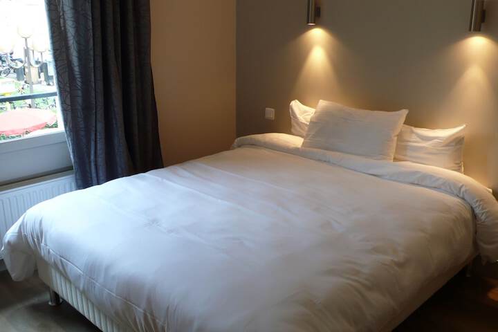 Room 7 of 26