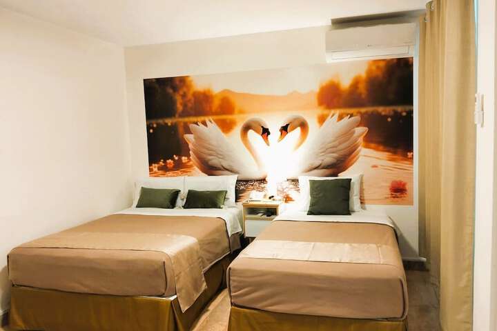 Room 173 of 284