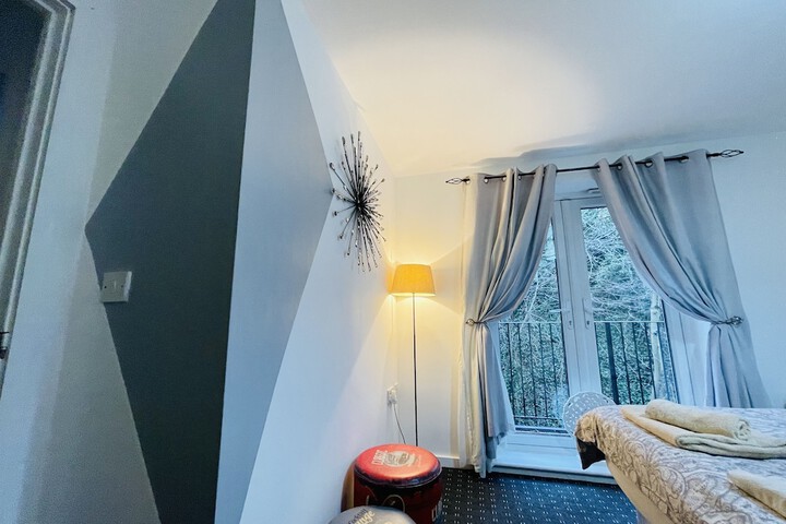 Room 17 of 84