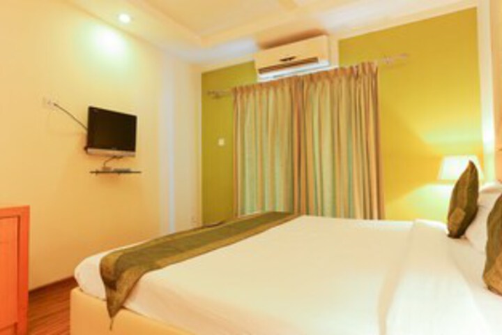 Room 35 of 97