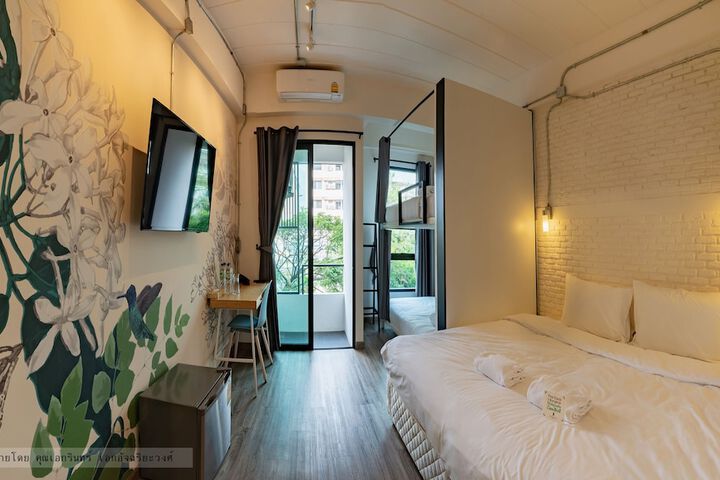 Room 43 of 112