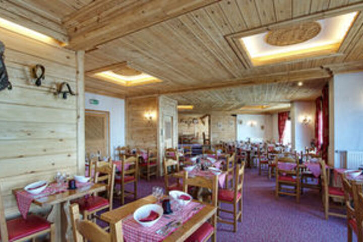 Dining 68 of 74