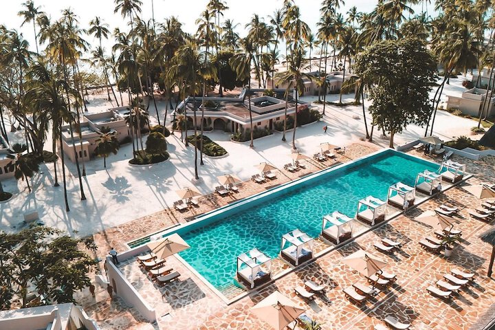 Pool Hotel