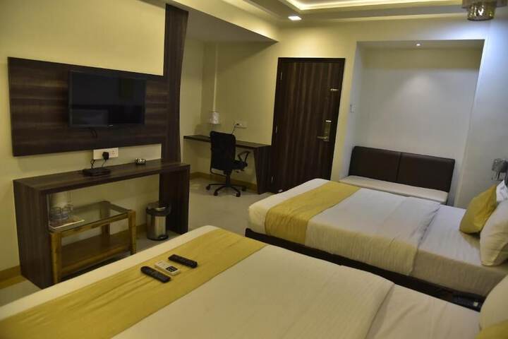 Room 13 of 39