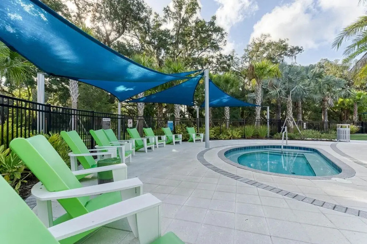 Pool 18 of 29