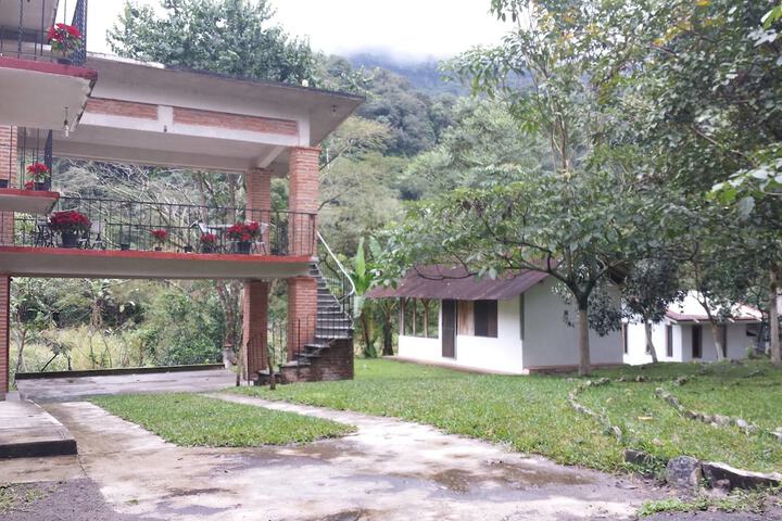 Hotel Exterior 14 of 23