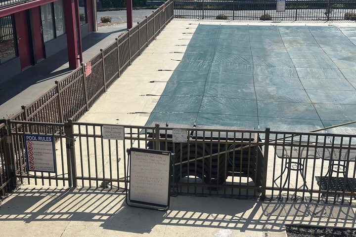 Pool 52 of 86