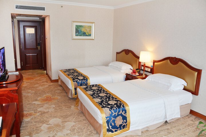 Room 48 of 121