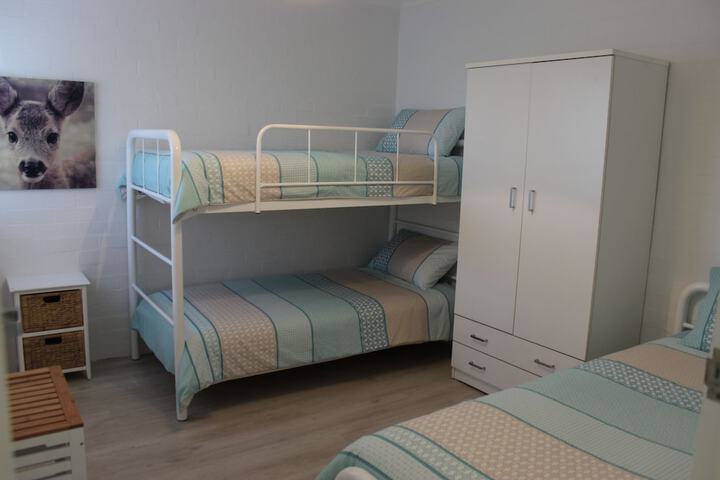Room 3 of 10