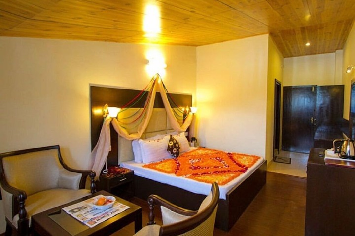 Room 6 of 23