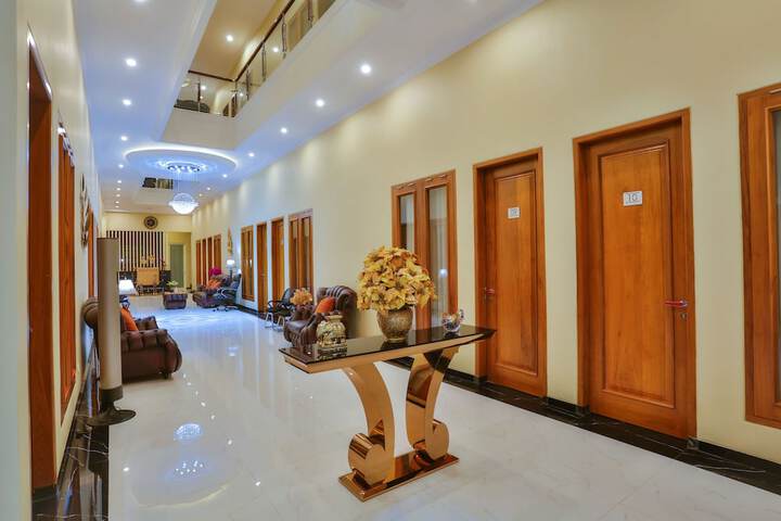 Hotel Interior 2 of 9