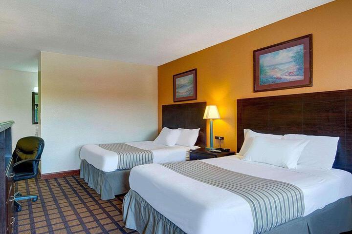 2 Double Beds (2 of 6)