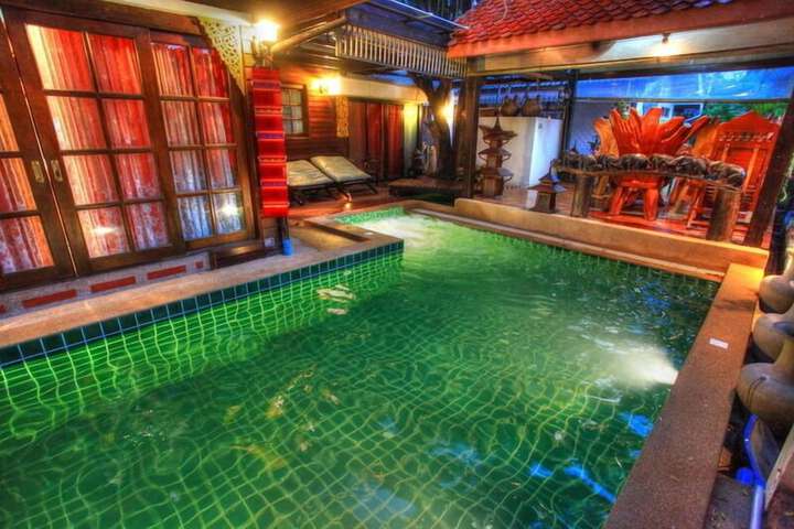 Pool Hotel