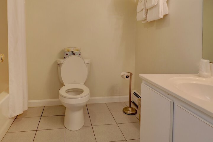 Room 64 of 88