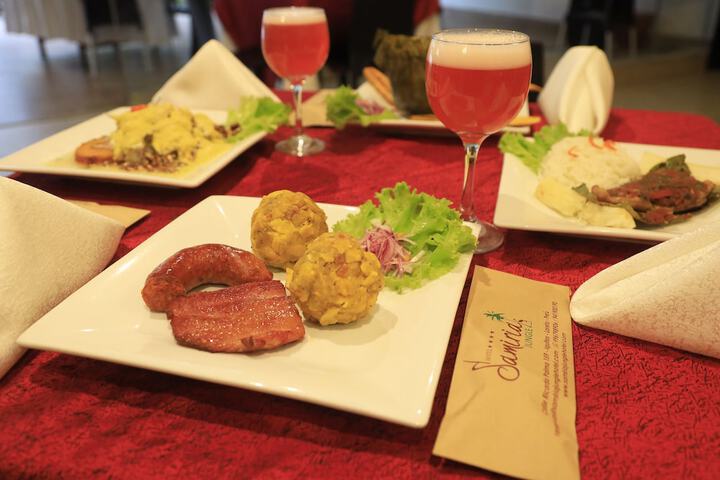 Dining 54 of 68
