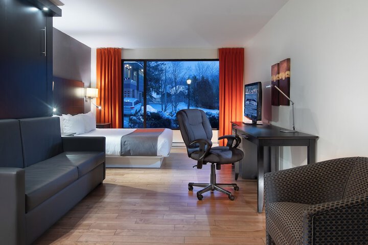 Room 15 of 48
