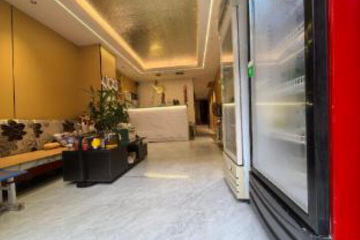 Yinhua Smart Cinema Hotel (Jianghan Road Pedestrian Street Branch)