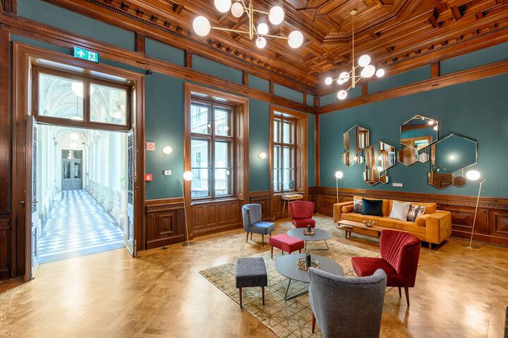 Guest Lobby