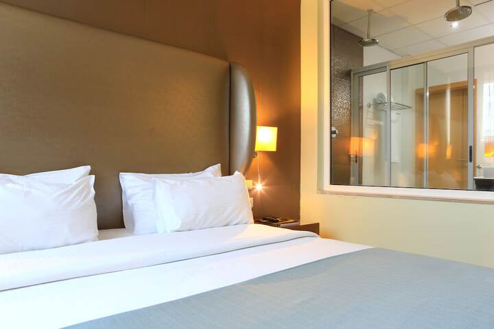 Room 7 of 52