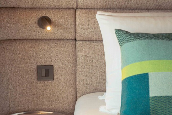 Room 13 of 40