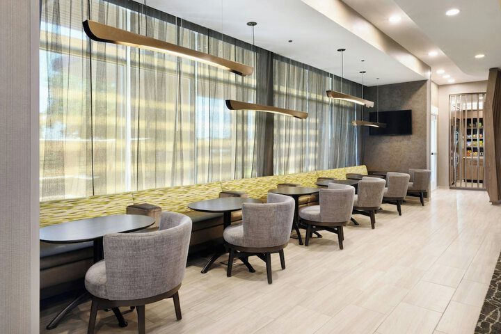 Hotel Interior 4 of 22
